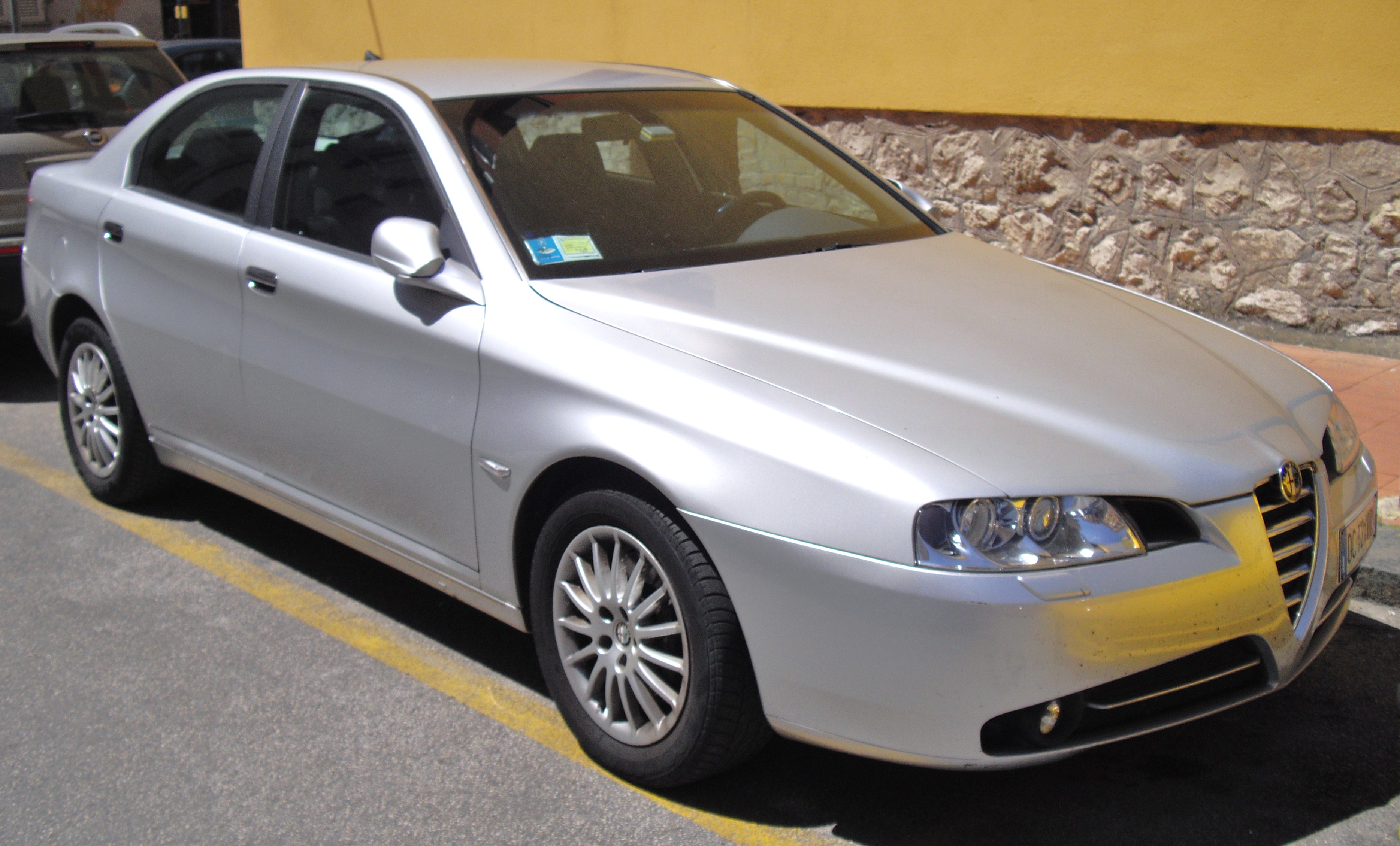 Размер колёс на Alfa Romeo 166 2004 Подбор шин на Alfa Romeo 166 2004