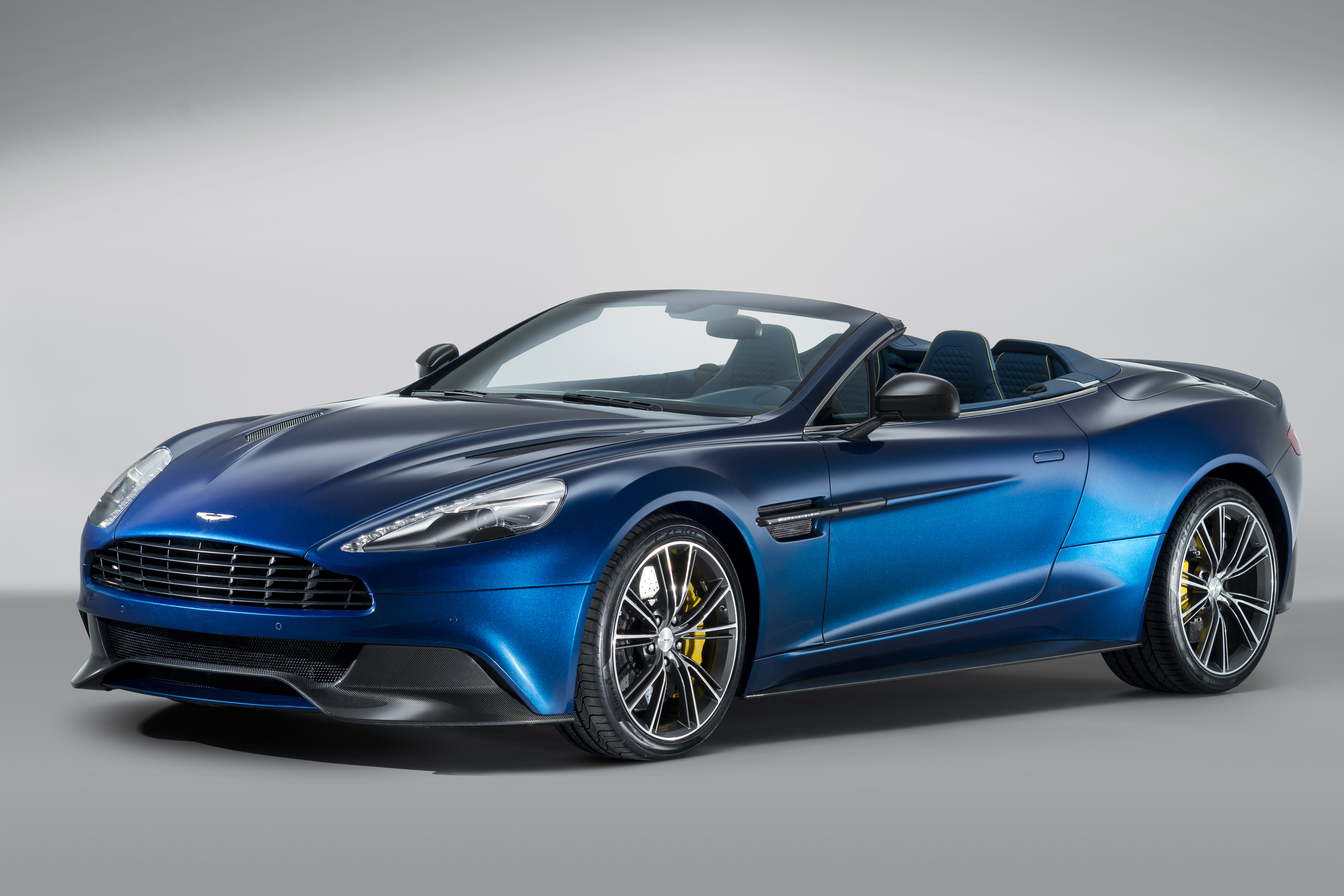 Размер колёс на Aston Martin DBS Volante 2016 Подбор шин на Aston Martin DBS Volante 2016