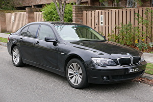 Размер колёс на BMW 7 (E65, E66) 2006 Подбор шин на BMW 7 (E65, E66) 2006