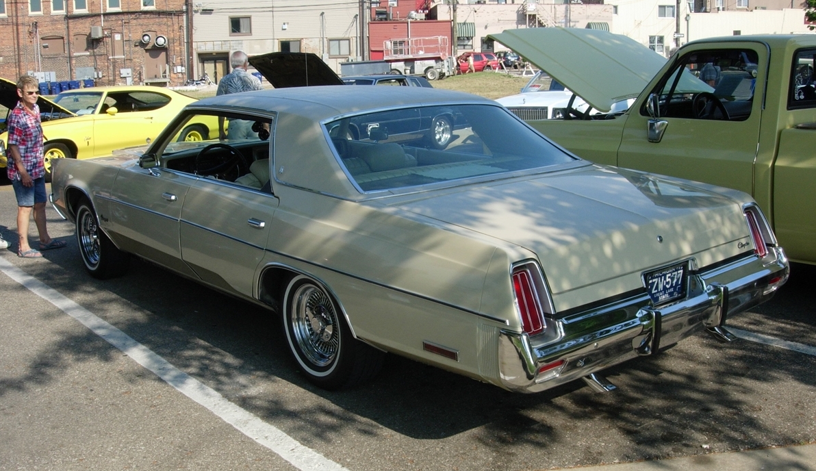 Размер колёс на Chrysler Newport 1974 Подбор шин на Chrysler Newport 1974