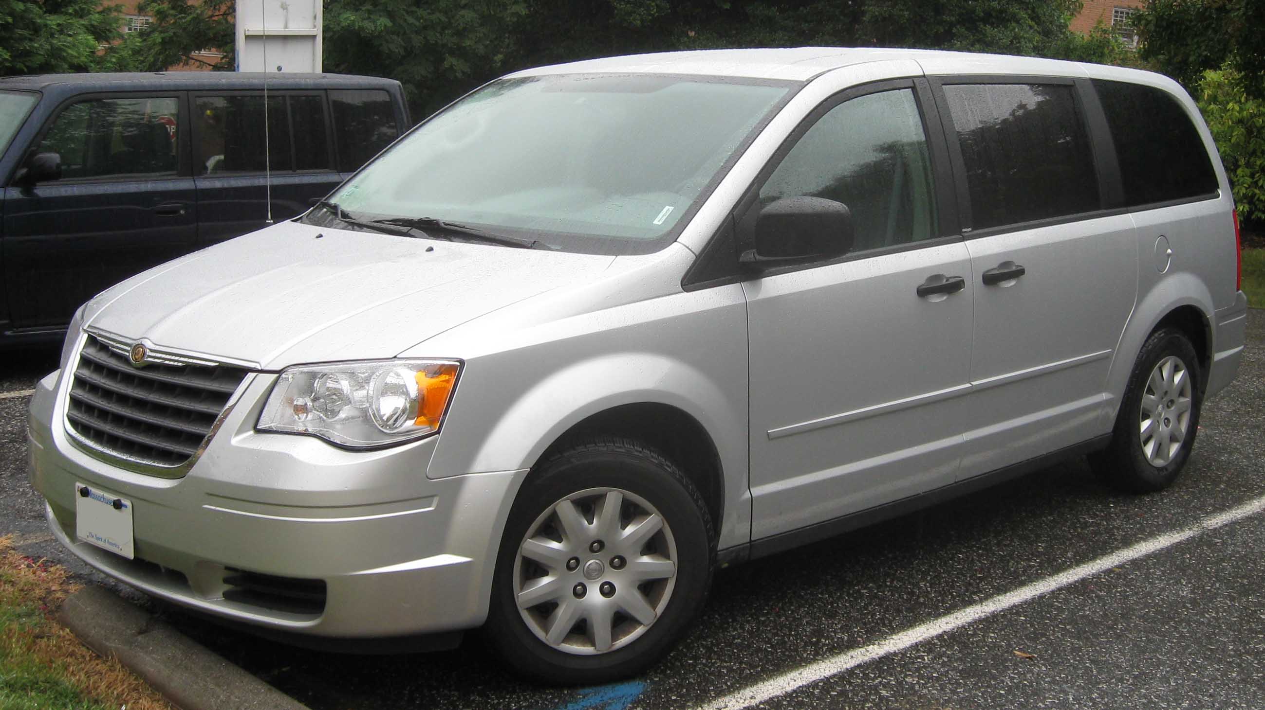 Подбор шин на Chrysler Town & Country 2008