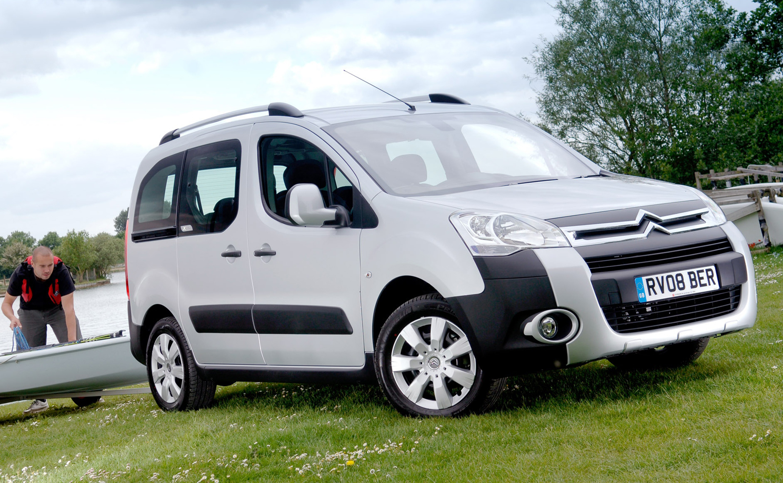 Подбор шин на Citroen Berlingo 2011