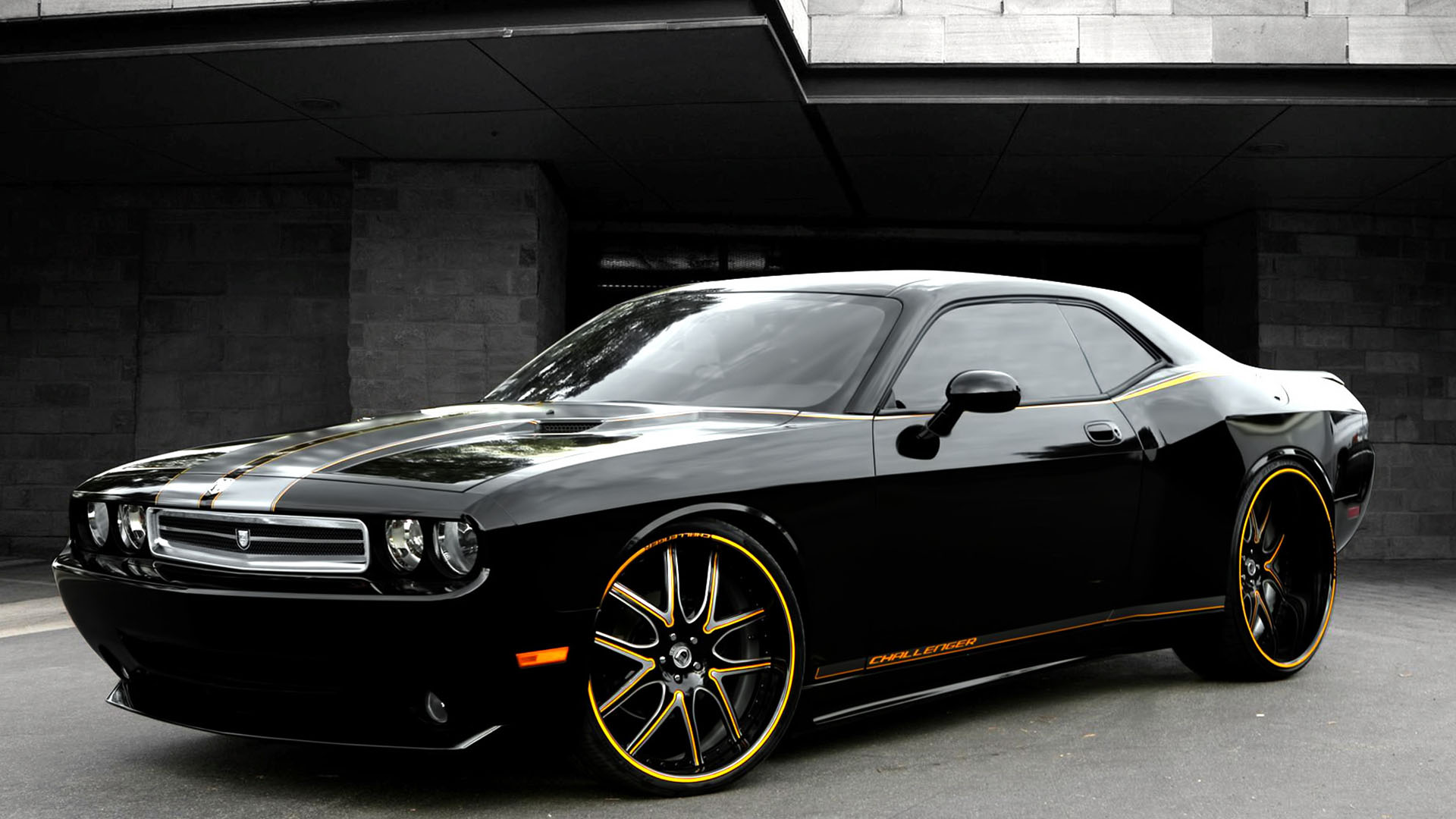 Подбор шин на Dodge Challenger 2010
