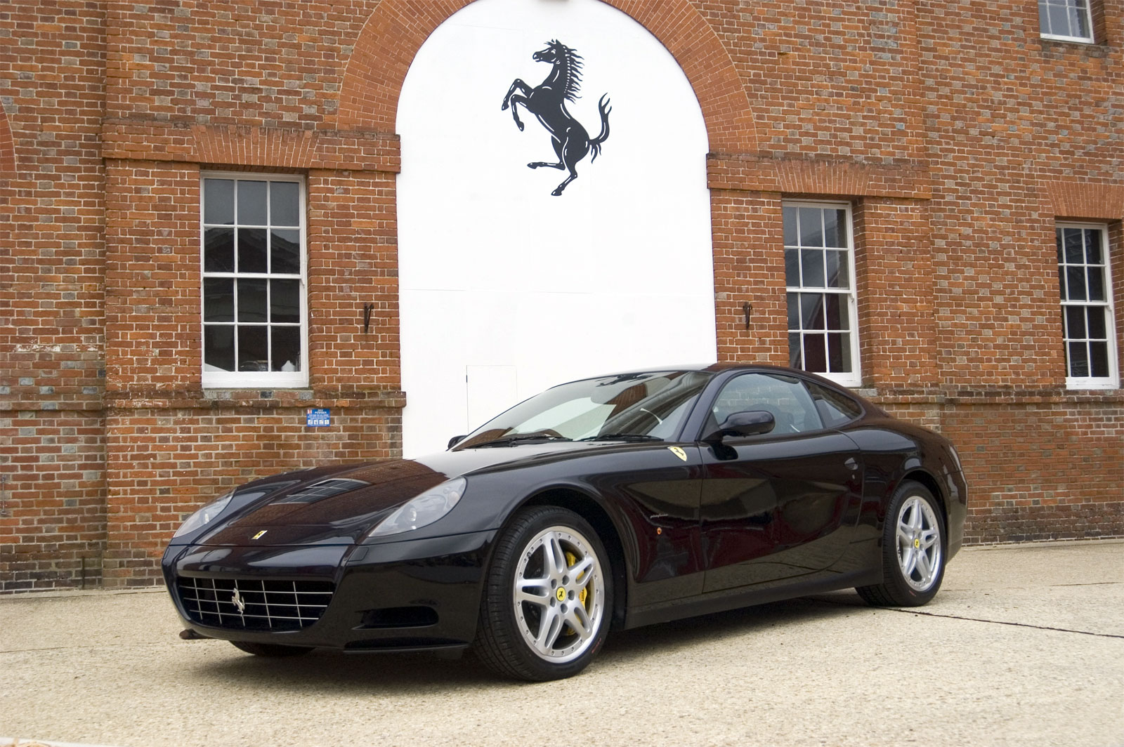 Размер колёс на Ferrari 612 Scaglietti 2007 Подбор шин на Ferrari 612 Scaglietti 2007
