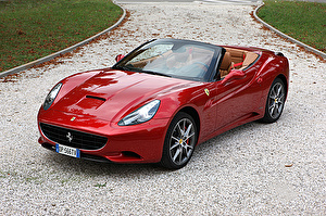 为汽车选择轮胎和轮圈 Ferrari California. Шины на Ferrari