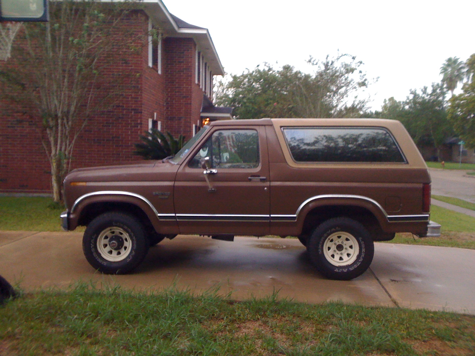 Размер колёс на Ford Bronco I 1984 Подбор шин на Ford Bronco I 1984