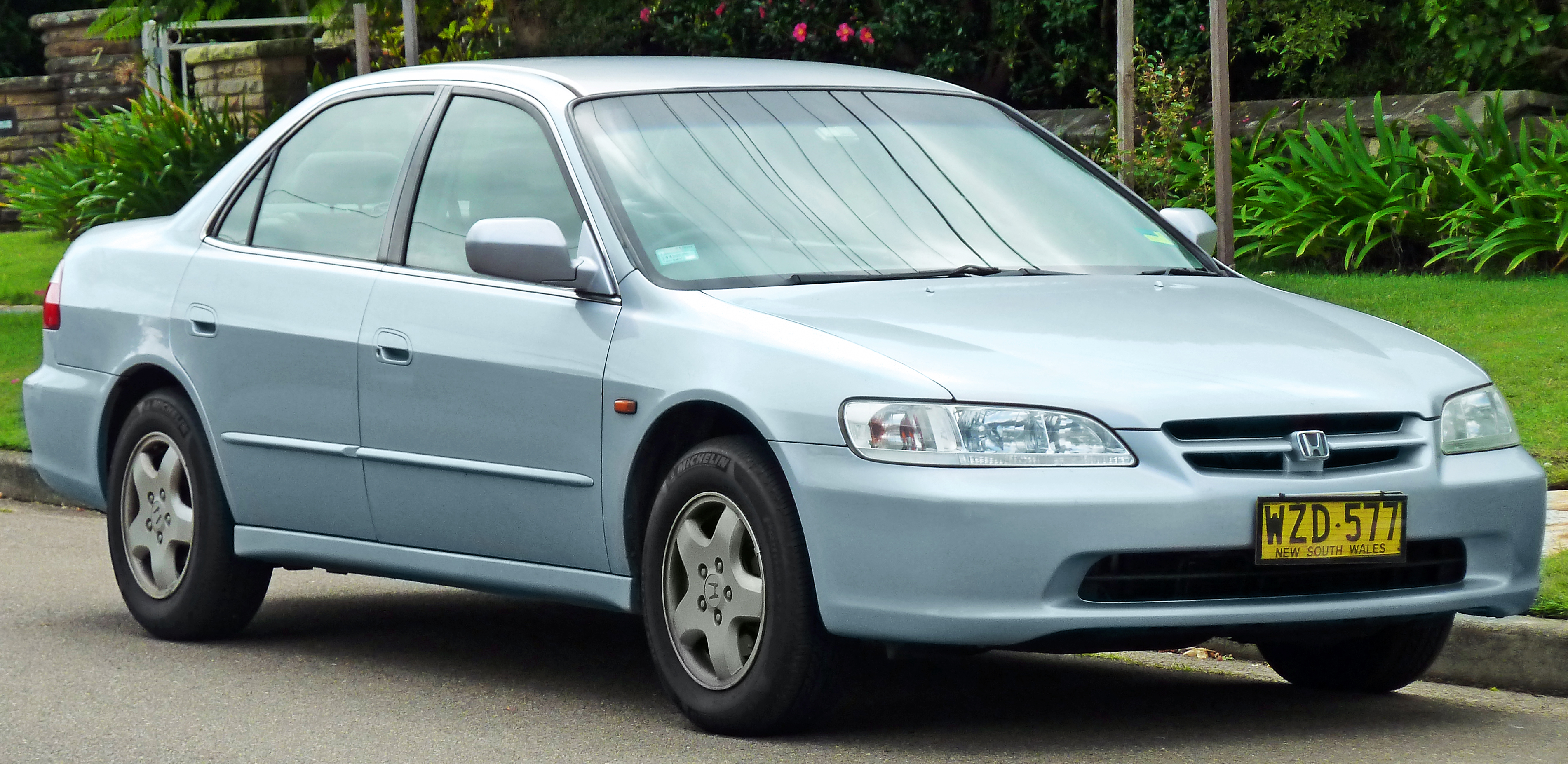 Размер колёс на Honda Accord 2001 Подбор шин на Honda Accord 2001
