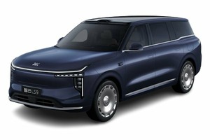 为汽车选择轮胎和轮圈 IM LS9. Шины на IM