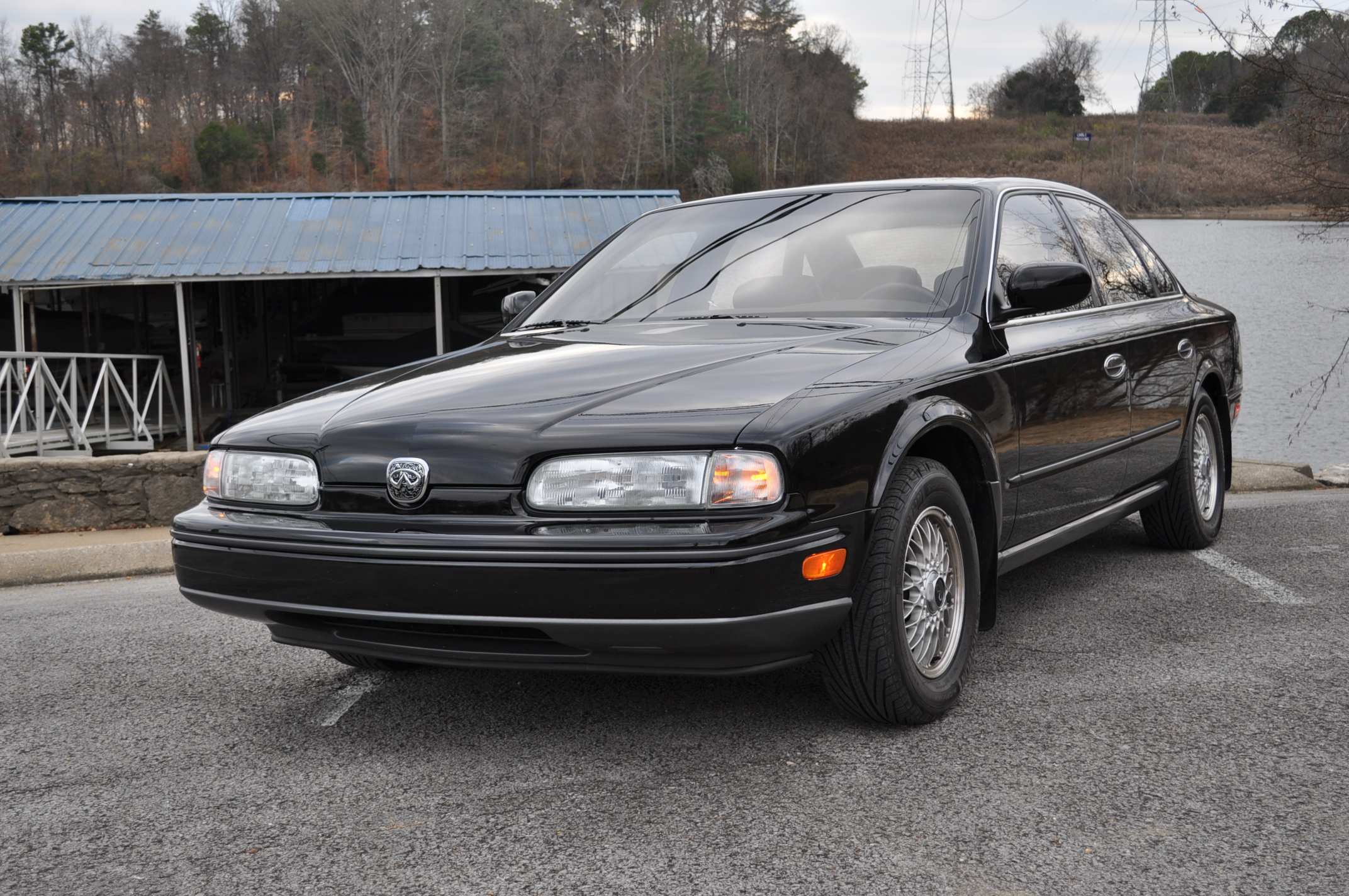Размер колёс на Infiniti Q45 1992 Подбор шин на Infiniti Q45 1992