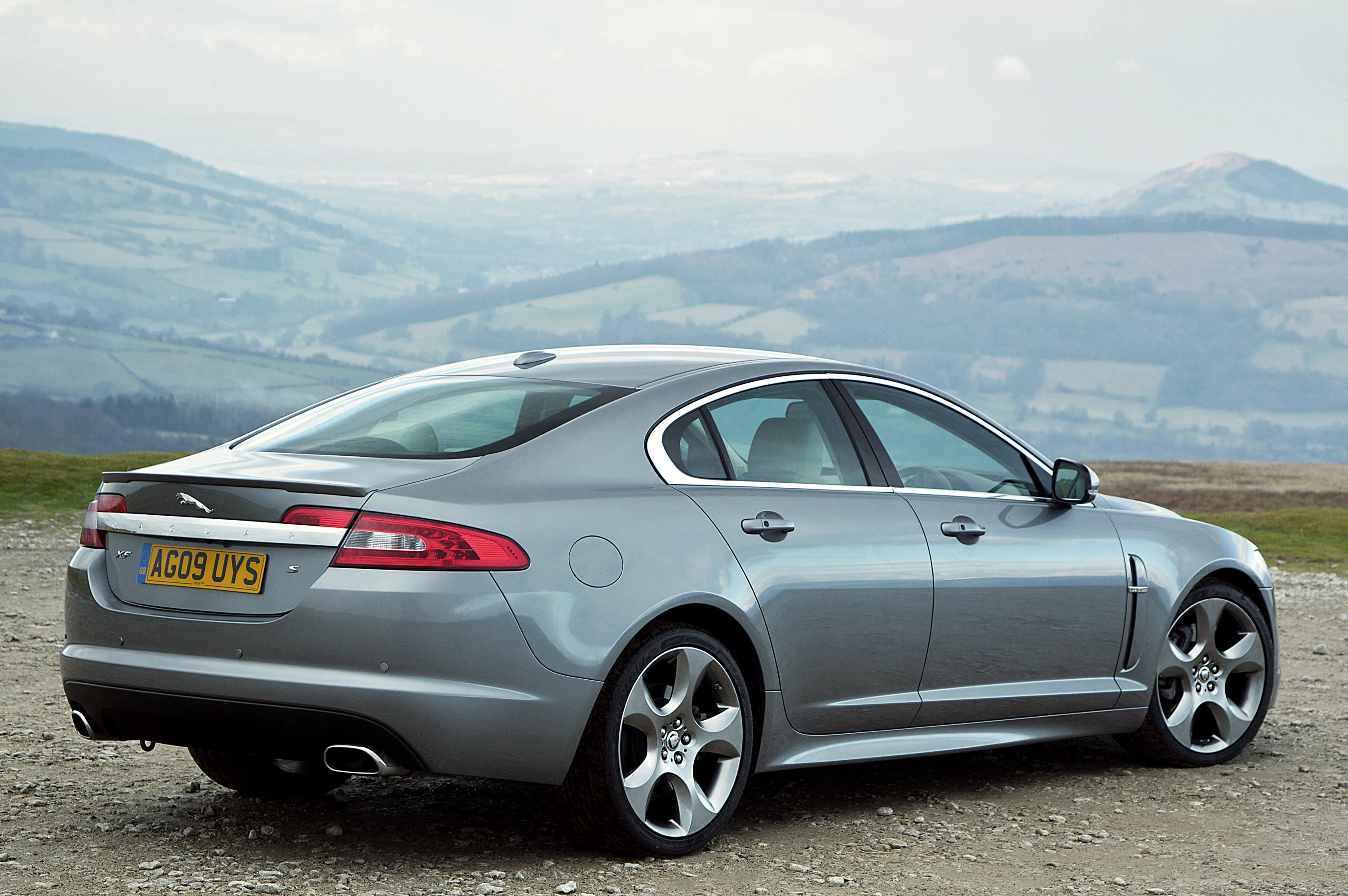 Подбор шин на Jaguar XF 2011