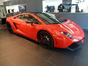 为汽车选择轮胎和轮圈 Lamborghini Gallardo LP550-2. Шины на Lamborghini