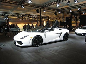 为汽车选择轮胎和轮圈 Lamborghini Gallardo LP560-4. Шины на Lamborghini