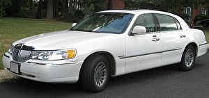 Размер колёс на Lincoln Town Car 2001 Подбор шин на Lincoln Town Car 2001