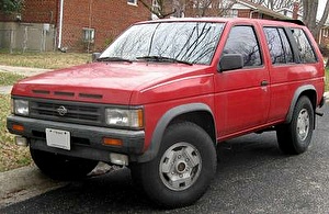 Размер колёс на Nissan Terrano 1993 Подбор шин на Nissan Terrano 1993
