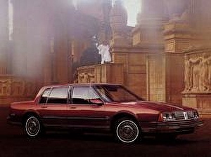 Размер колёс на Oldsmobile 98 1990 Подбор шин на Oldsmobile 98 1990