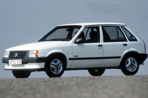 Размер колёс на Opel Corsa 1982 Подбор шин на Opel Corsa 1982