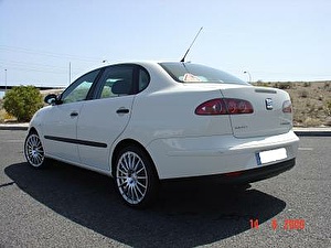 Размер колёс на Seat Cordoba 2010 Подбор шин на Seat Cordoba 2010
