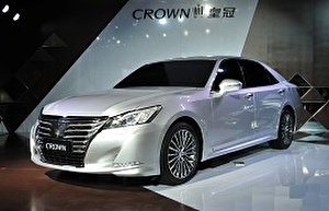Размер колёс на Toyota Crown 2017 Подбор шин на Toyota Crown 2017