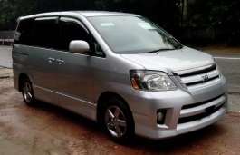 Размер колёс на Toyota Noah 2005 Подбор шин на Toyota Noah 2005