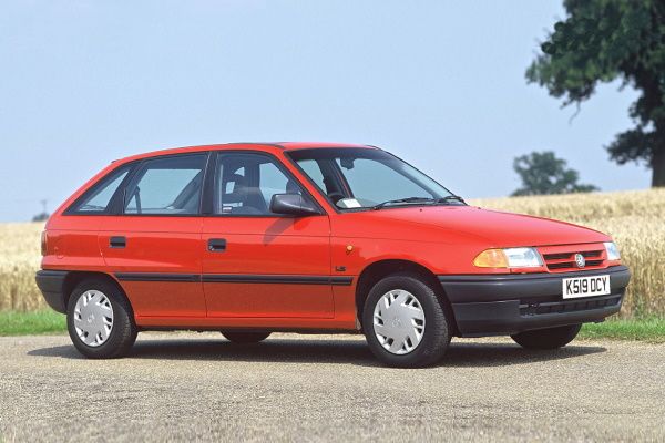 Размер колёс на Vauxhall Astra 1993 Подбор шин на Vauxhall Astra 1993