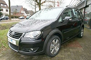 Размер колёс на Volkswagen CrossTouran 2007 Подбор шин на Volkswagen CrossTouran 2007