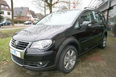 Размер колёс на Volkswagen CrossTouran 2009 Подбор шин на Volkswagen CrossTouran 2009