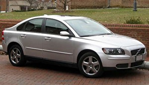 Размер колёс на Volvo V40 2001 Подбор шин на Volvo V40 2001