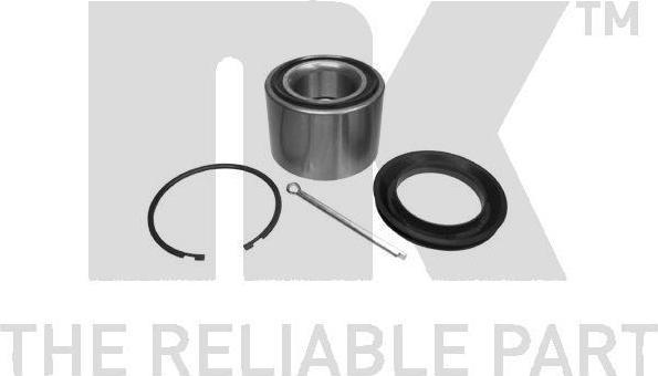 NK 752213 комплект подшипника ступицы колеса на NISSAN SUNNY II купе (B12)