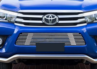 RIVAL RIVAL G.5701.001 Решетка бампера d10 + комплект крепежа, RIVAL, Toyota Hilux 2015- (G.5701.001)