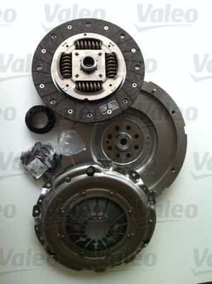Valeo 835027 комплект сцепления на VW PASSAT Variant (3B6)