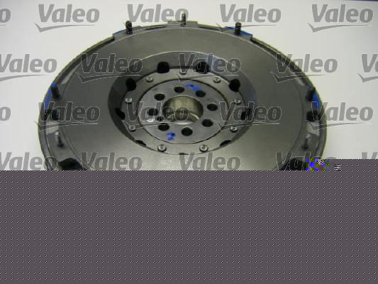 Valeo 836018 маховик на LAND ROVER DEFENDER Station Wagon (LD)