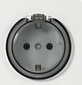 Kranz KR-78-0702-1 Розетка ROUND 1-ая с/з с/у, со шторками и крышкой 16А перламутр KRANZ Kranz KR-78-0702-1 Розетка ROUND 1-ая с/з с/у, со шторками и крышкой 16А перламутр KRANZ