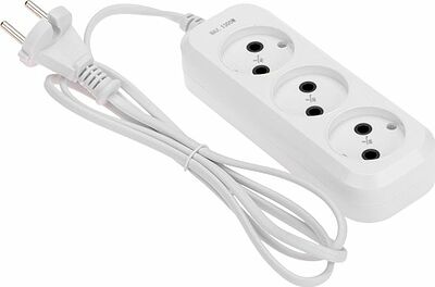 PROconnect 13-4205 Удлинитель 3 гнезда, 1,5м, 2х0,75мм², б/з, белый PROconnect