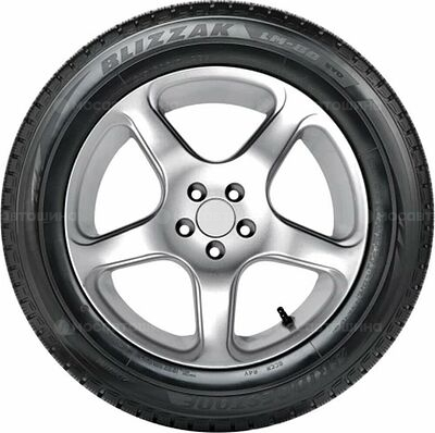 Bridgestone Blizzak LM80 Evo 255/50 R20