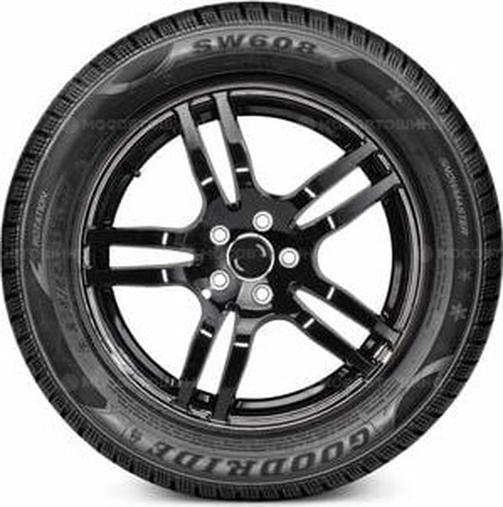 侧视图 Goodride SW608 175/65 R15 84T
