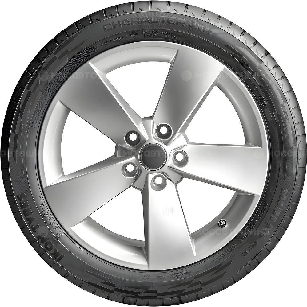 侧视图 Ikon Character Ultra 235/50 R18 97V