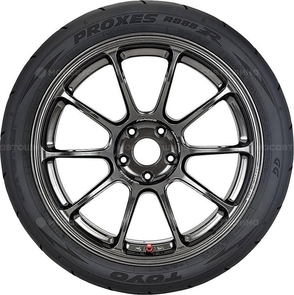 侧视图  Toyo Proxes R8R 205/45 R16 83W