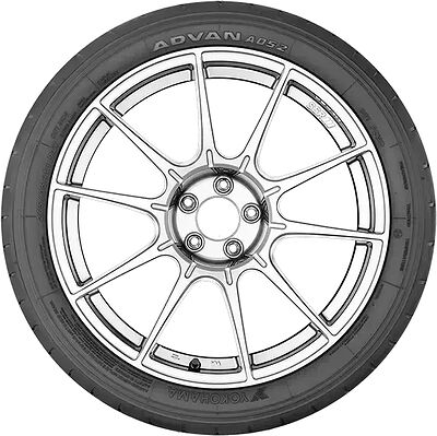 Yokohama A052 285/35 R19 103Y