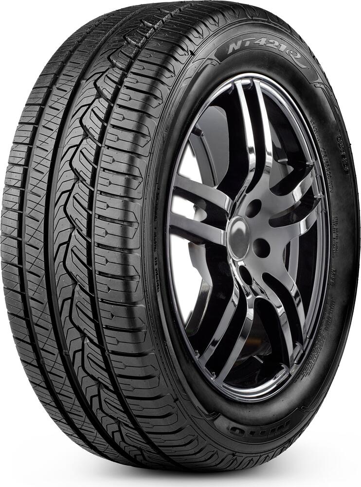 Nitto NT421Q 255/55 R20 110H