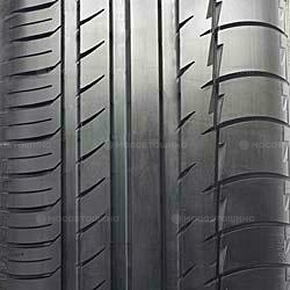 轮胎花纹 Michelin Pilot Sport PS2 245/40 R18 P 