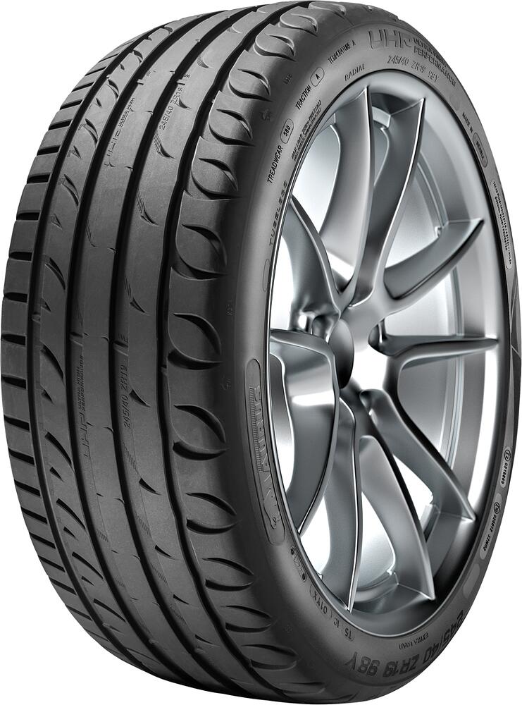 Taurus Ultra High Performance 235/45 R17 94W 