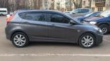轮毂   在汽车上  hyundai solaris