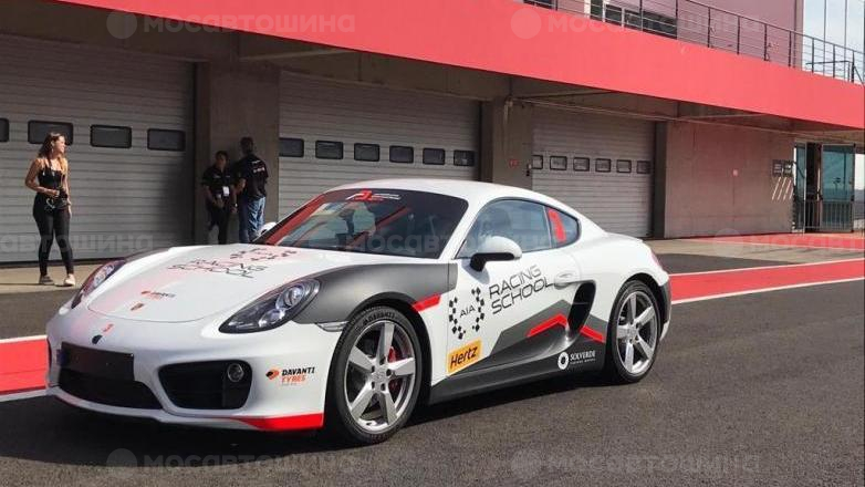 Автомобильные шины Davanti DX640 на автомобиле porsche  [1411]