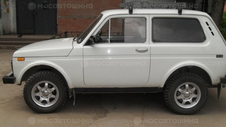 Автомобильные шины Cordiant Off Road R15 на автомобиле VAZ 2121 [1330]