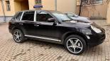 轮毂   在汽车上  porsche cayenne