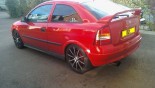 轮毂 Momo Ten S 在汽车上 Opel Astra G
