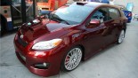 轮毂 OZ Racing Superturismo 在汽车上 Toyota Matrix 轮毂 OZ Racing Superturismo 在汽车上 Toyota Matrix