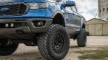轮毂   在汽车上  ford ranger