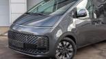轮毂   在汽车上  hyundai staria