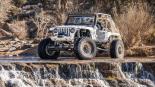 轮毂   在汽车上  Jeep Wrangler